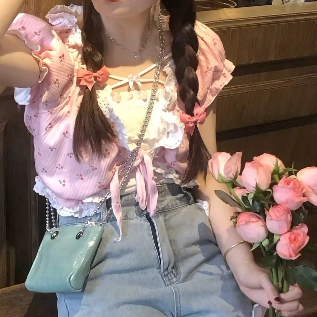 她的玫瑰藏着刀